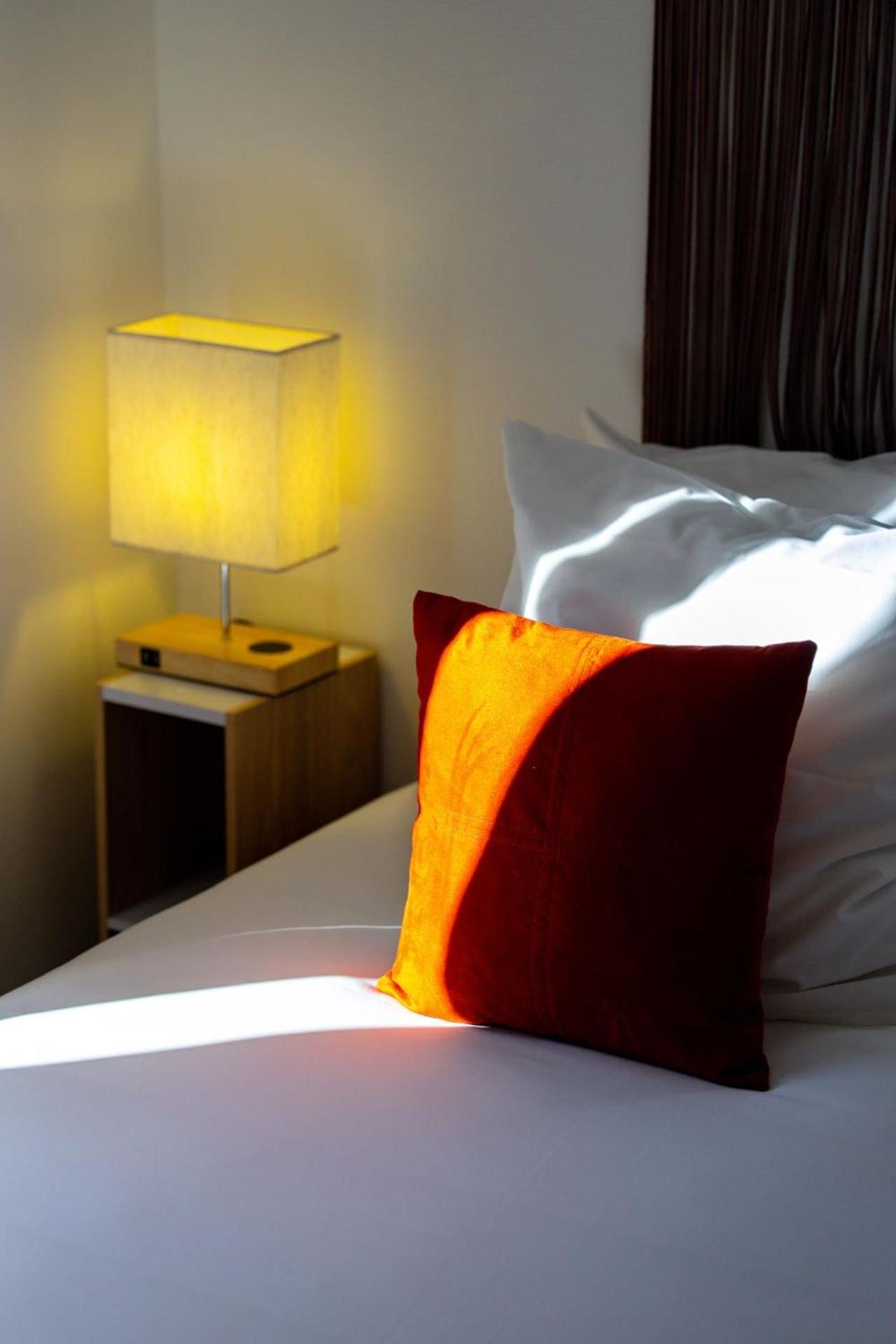 Le Lucien Eco-Appart'Hotel - Angouleme - Centre - Wifi - Parking Prive - Classe 4 Etoiles Bagian luar foto