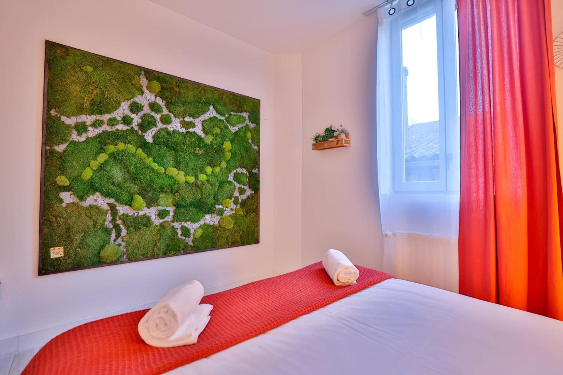 Le Lucien Eco-Appart'Hotel - Angouleme - Centre - Wifi - Parking Prive - Classe 4 Etoiles Bagian luar foto