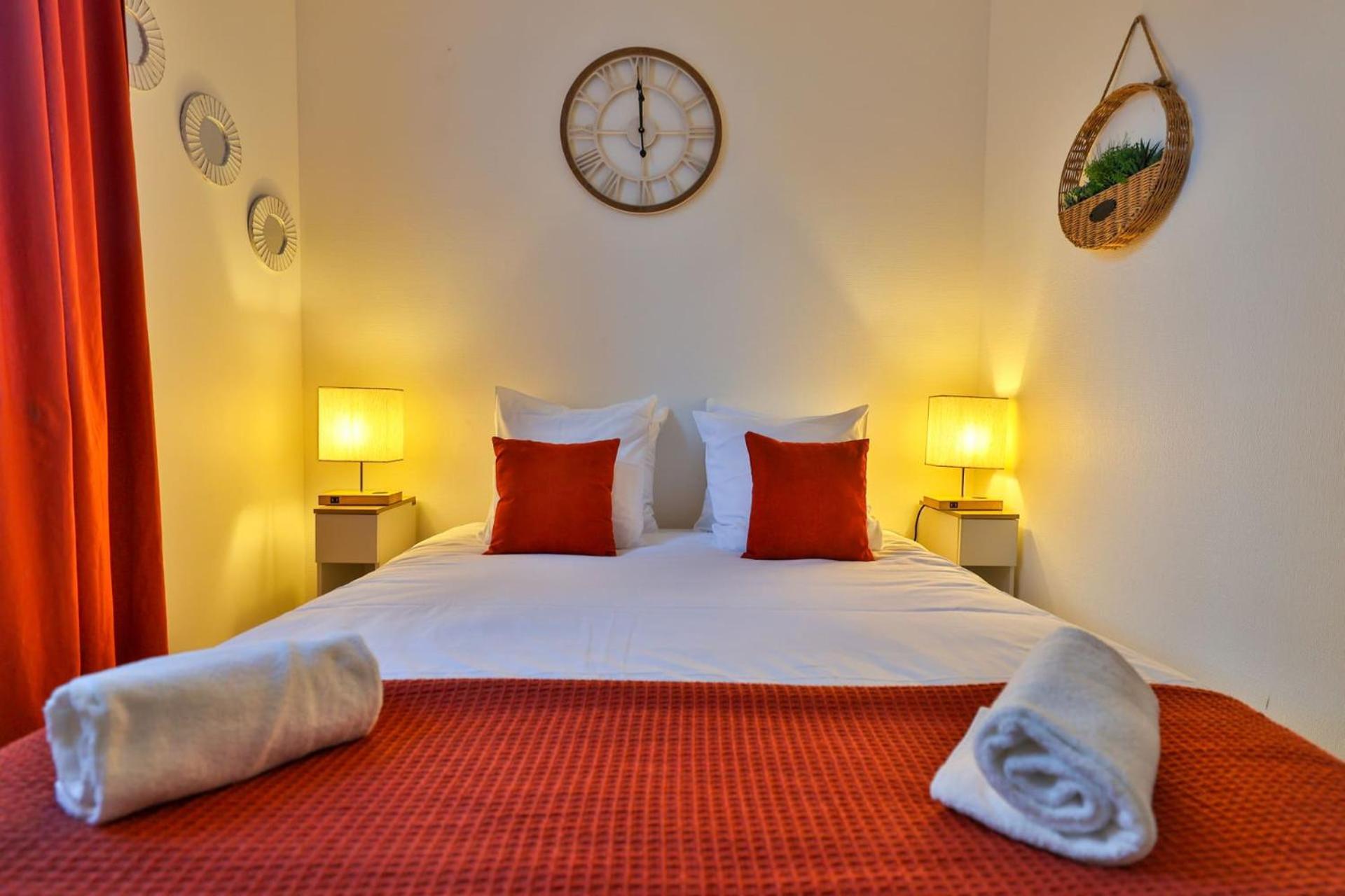 Le Lucien Eco-Appart'Hotel - Angouleme - Centre - Wifi - Parking Prive - Classe 4 Etoiles Bagian luar foto